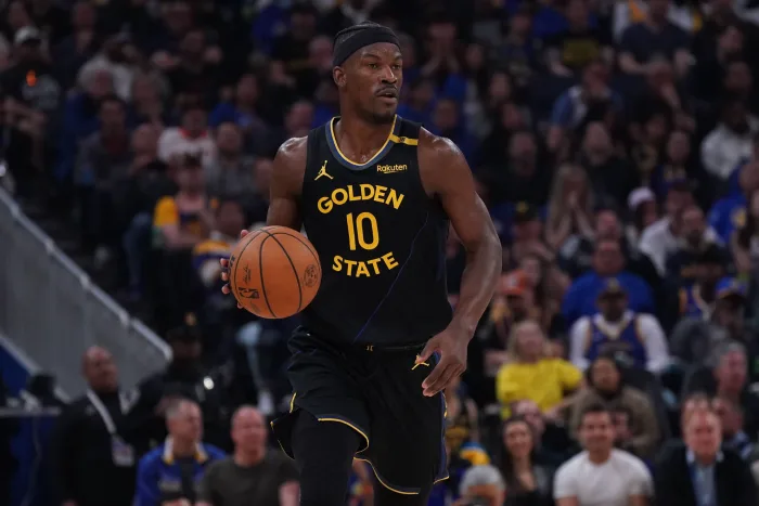 巴特勒甘当库里副手 勇士双星闪耀季后赛